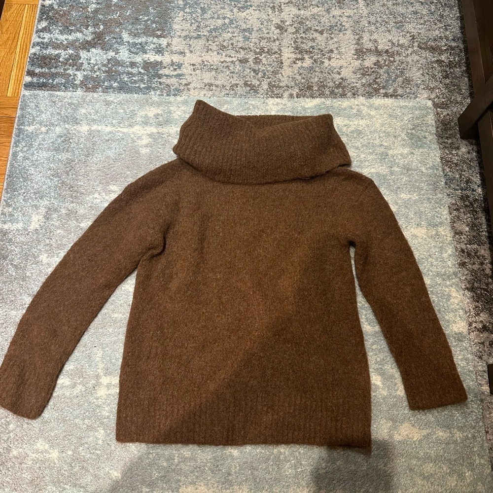 Banana Republic Alpaca Brown Turtleneck Sweater Size Small